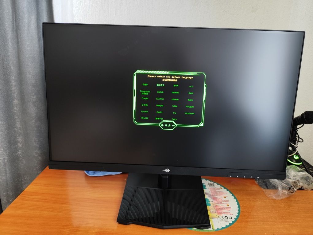 Геймърски монитор 180hz 24.5 инча