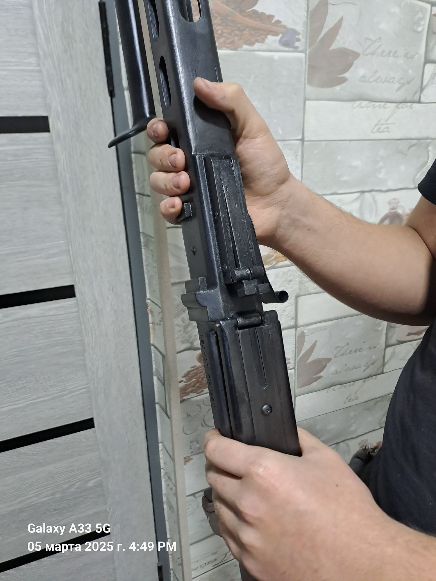 Продаётся макет пулемёт MG42 из дерева