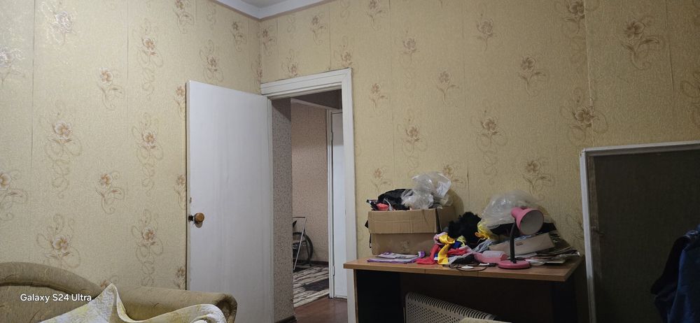 4-ёх комнатная квартира. Ориентир крестик, корзинка Тузель