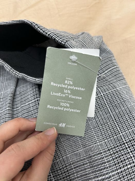 Pantaloni noi in carou H&M
