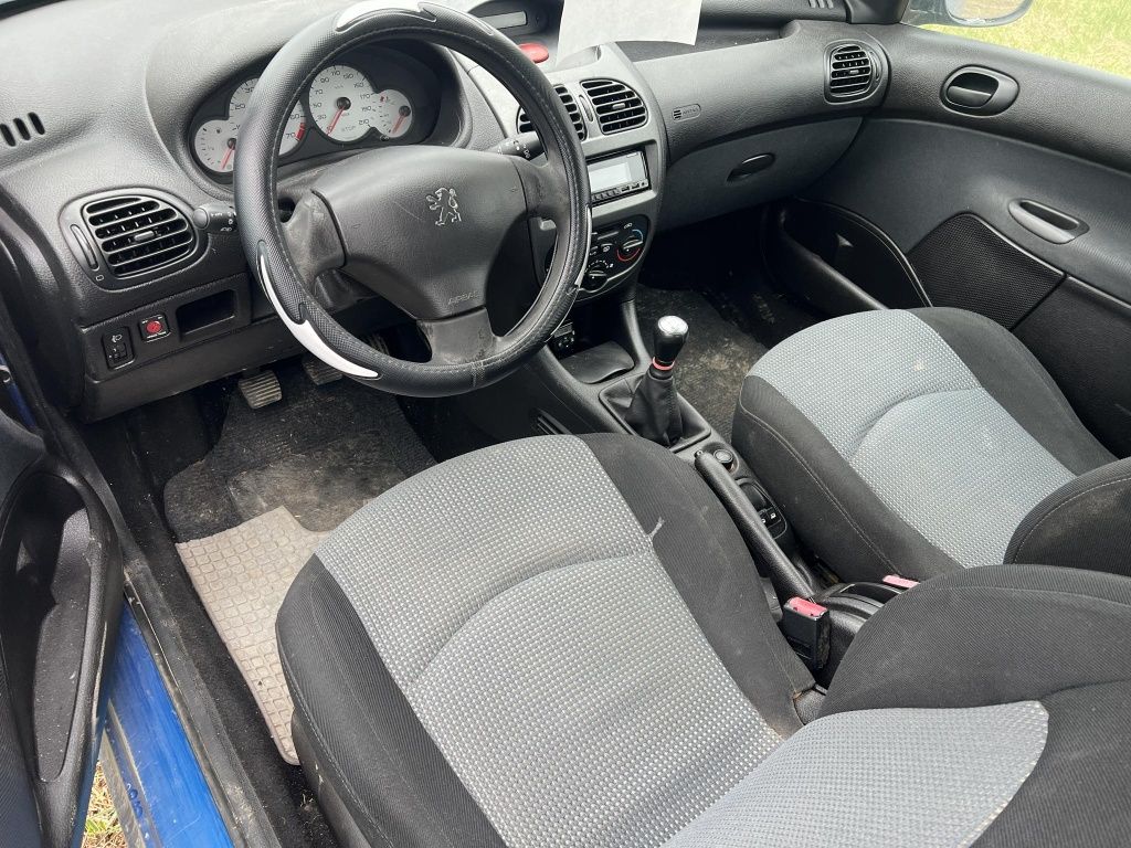 Peugeot 206 1.4 benzină