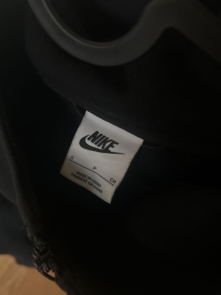 NIKE tech fleece мъжки, S, черен