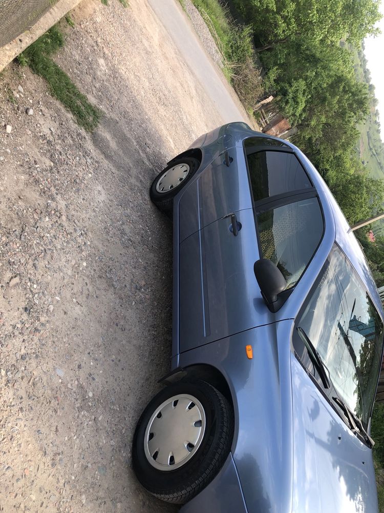 Lada Kalina 1 perlamutrovogaluboy