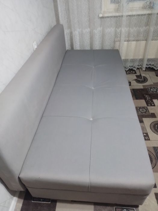 Продам диван в хорошем состоянии