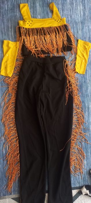 Танцевальный костюм