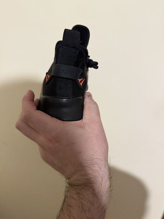 Pantofi incaltaminte cu protectie bombeu metalic