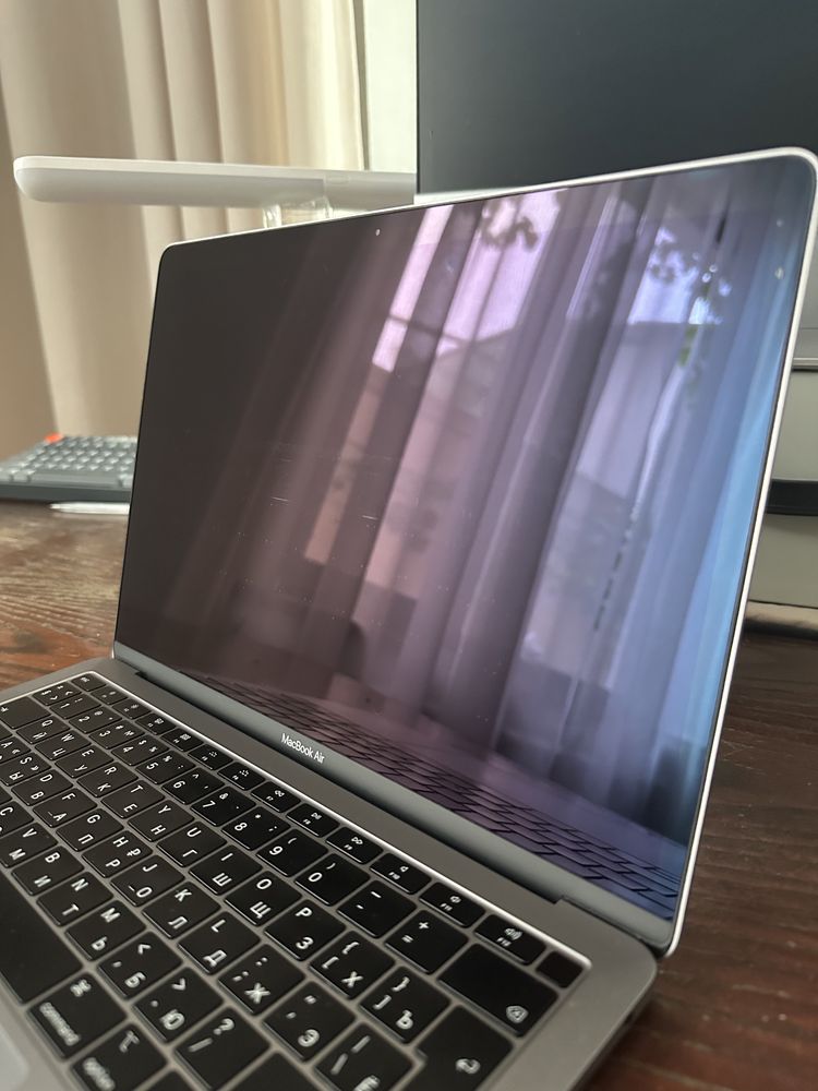 MacBook Air 2019 retina