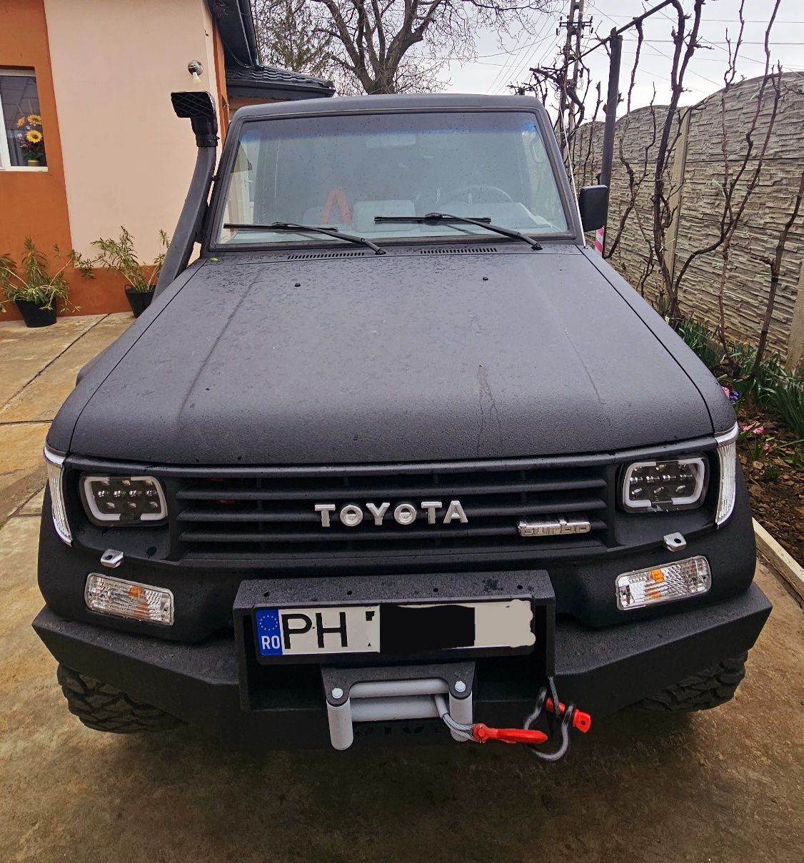 Toyota Land Cruiser LJ70 / J7 2.4 D, restaurata, turbo BMW, blocant