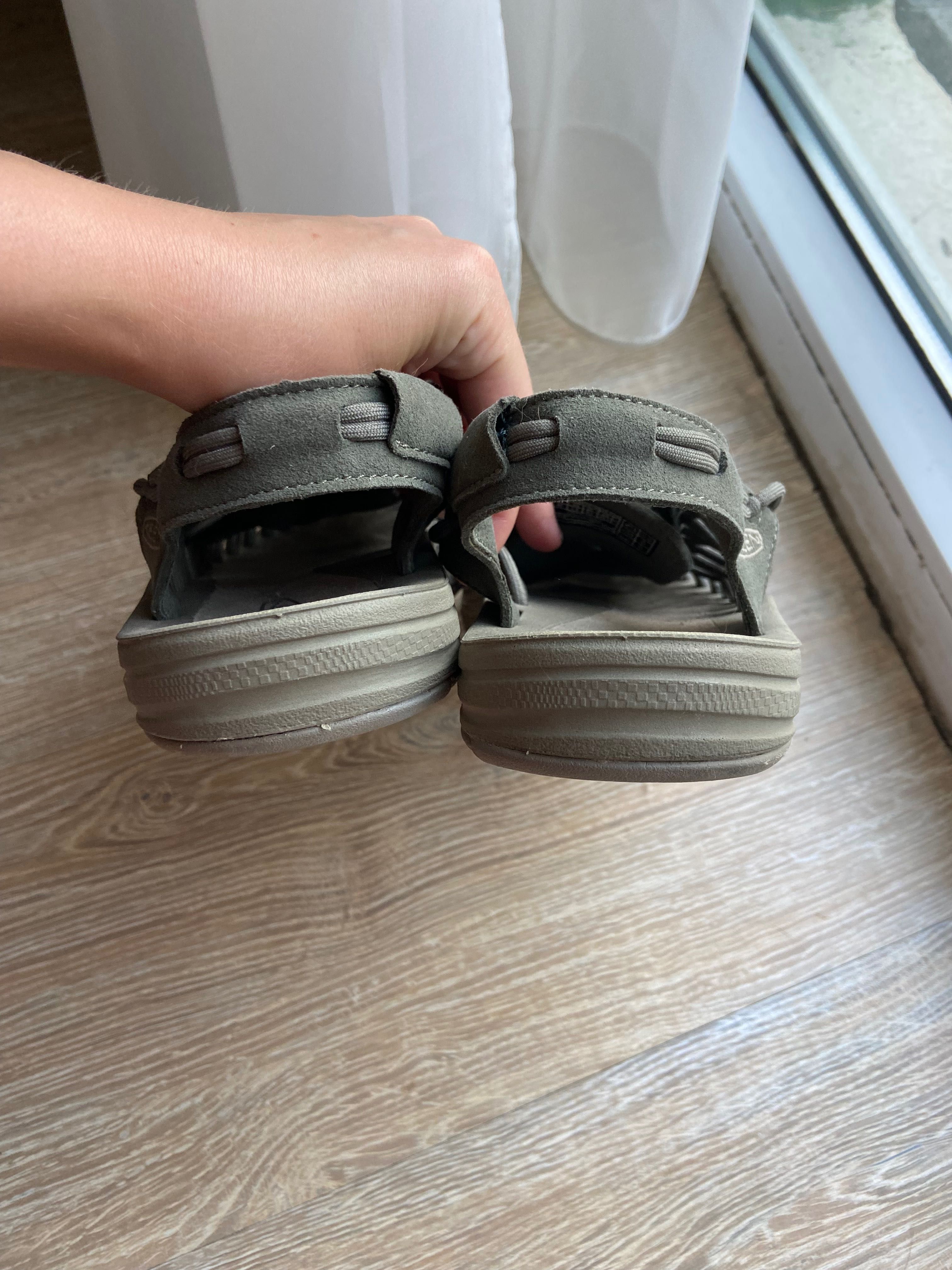 Keen мъжки обувки 25.5см