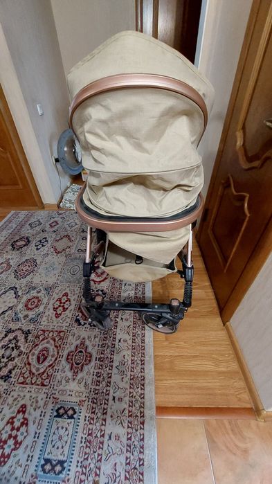 Коляска в отличном состоянии