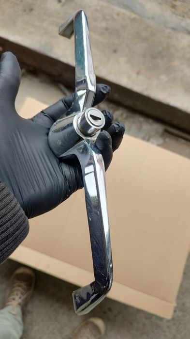 Maner portiera spate Aro 240 prima serie