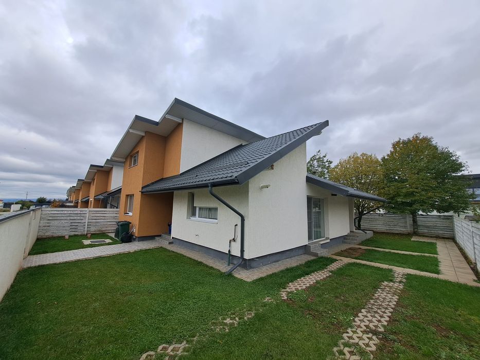 Casa individuala, (singur in  curte), direct proprietar