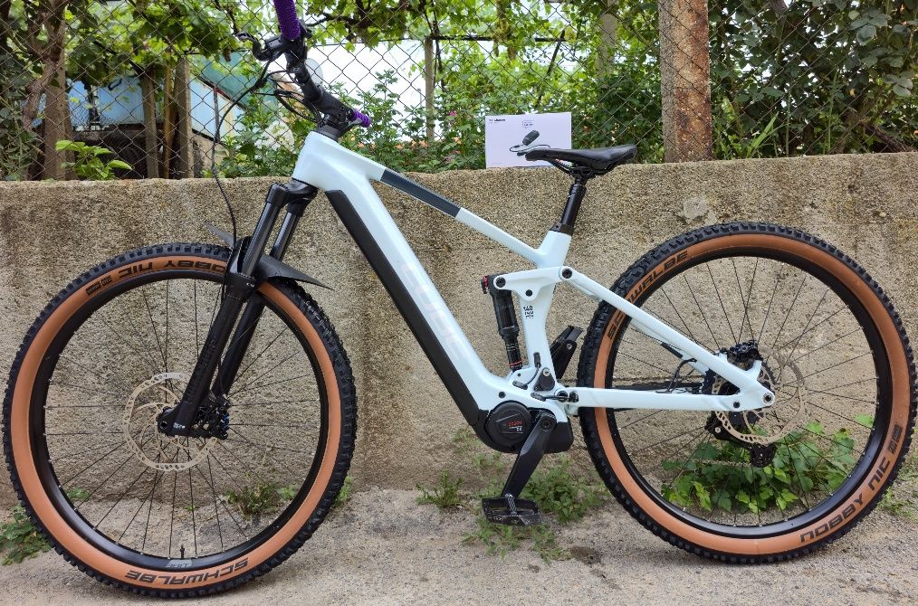 Електрически 29" Cube Stereo Hybrid Pro 140 750 Карбонов