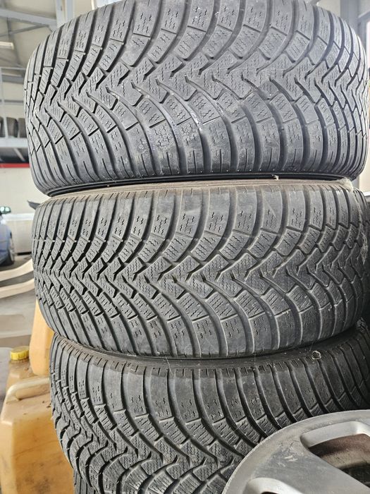 Зимни гуми 225 55 16 FALKEN