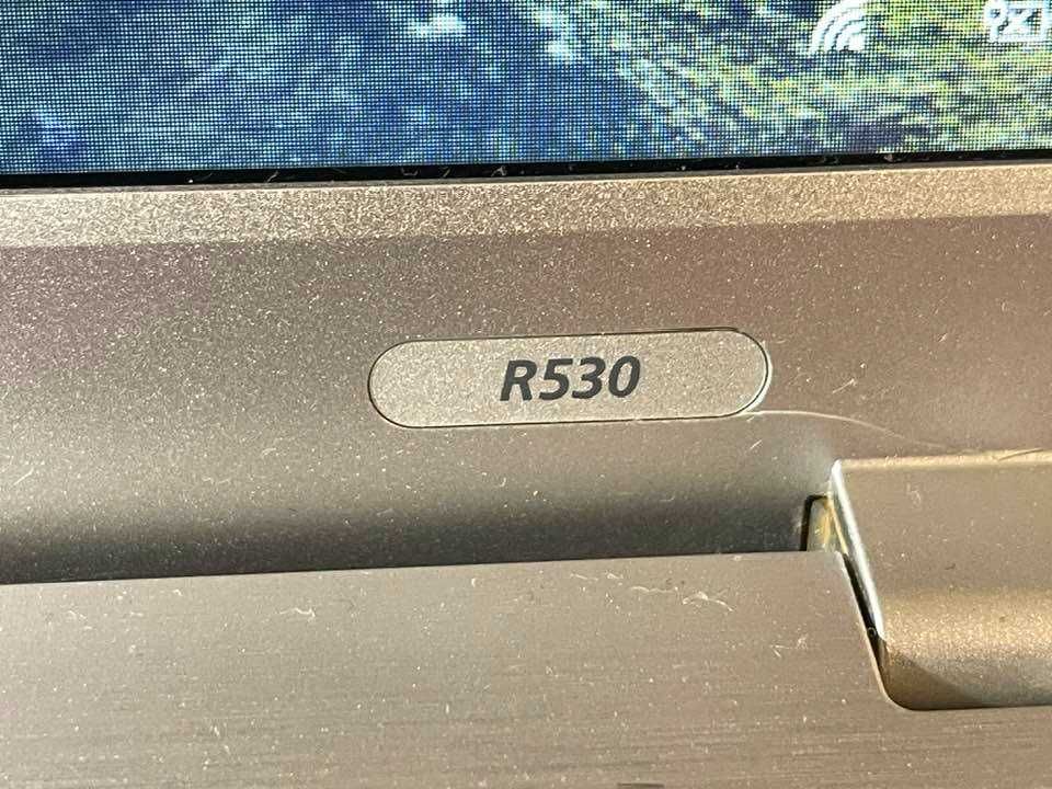 Samsung R530 core i3