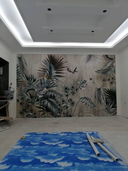 Поклейка обойов стен