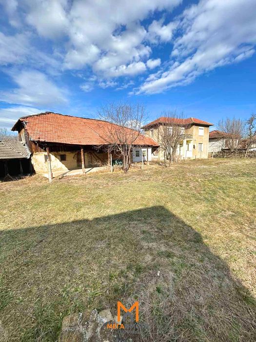 Продава се Къща в с. Душево, Област Габрово - 120 кв.м за 294 €/кв.м - Снимка #2