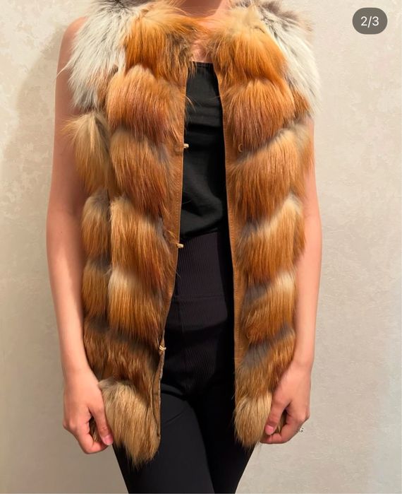 Жилетка из натуральной лисы