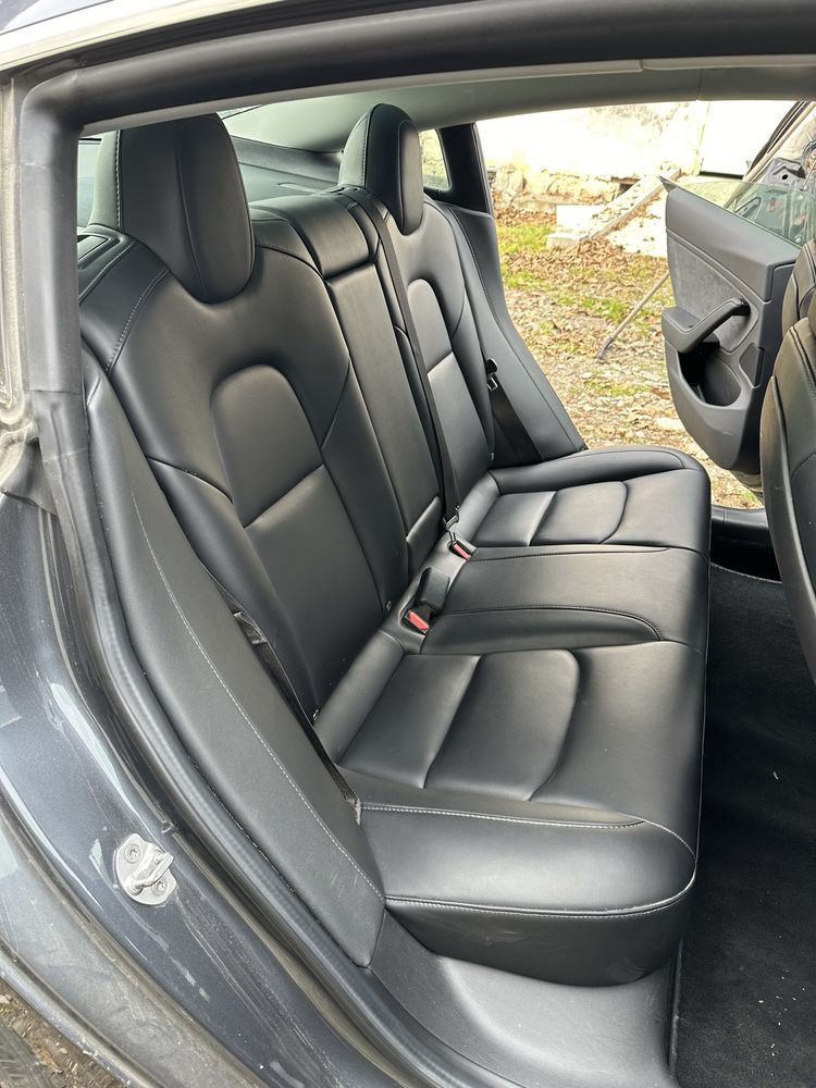 Interior piele Tesla Model 3, Scaune / Banchete / Fete usi