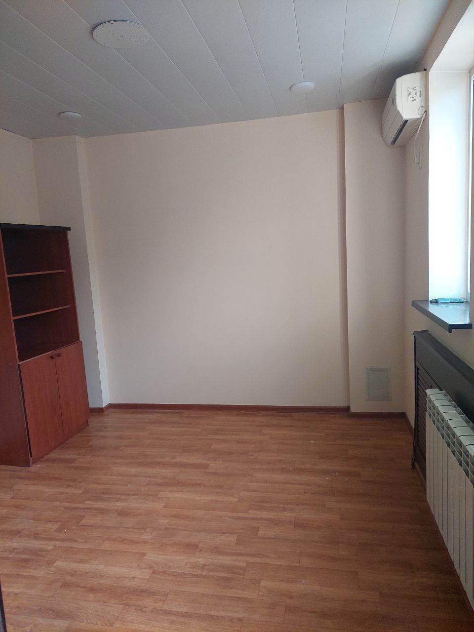 Под Офис метро (Пахтакор) 50м2