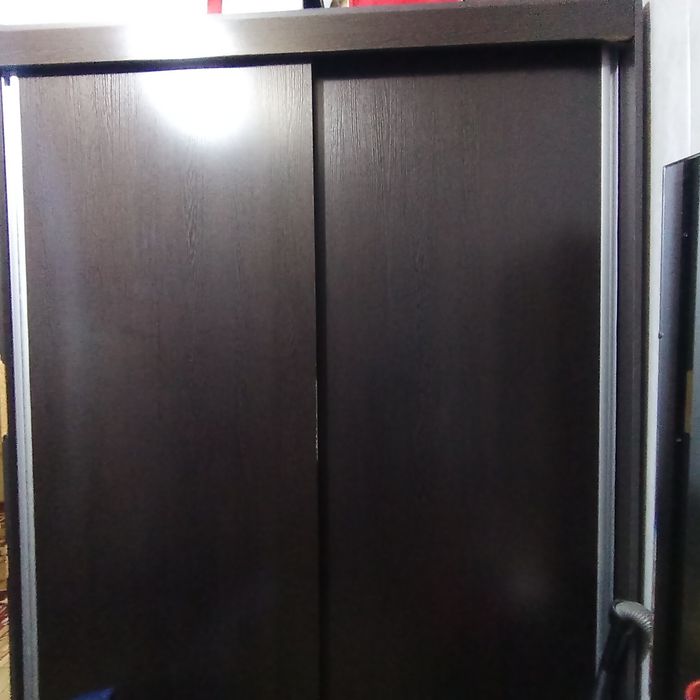 продается шкаф в комнату