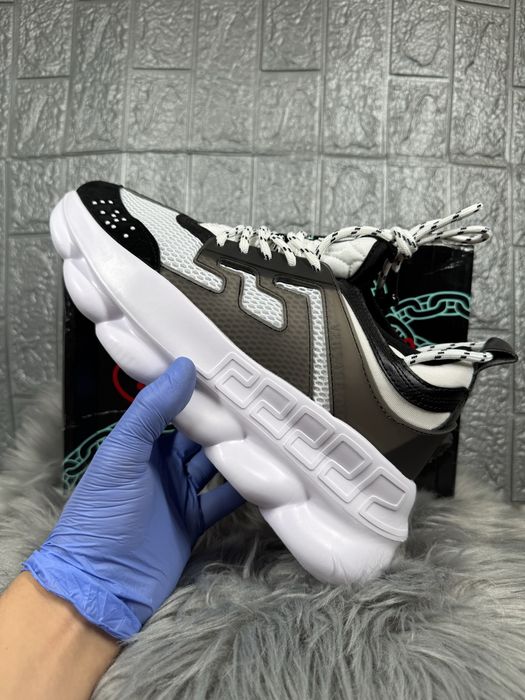 Versace Chain Reaction White Black Alb Negru Cutie