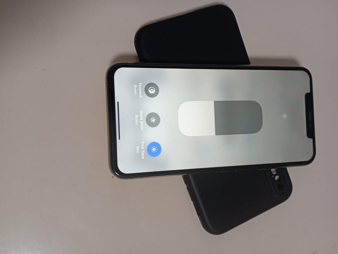 Продам айфон Xs MAX в хорошем состоянии