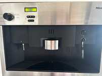 Кафемашина за вграждане MIELE