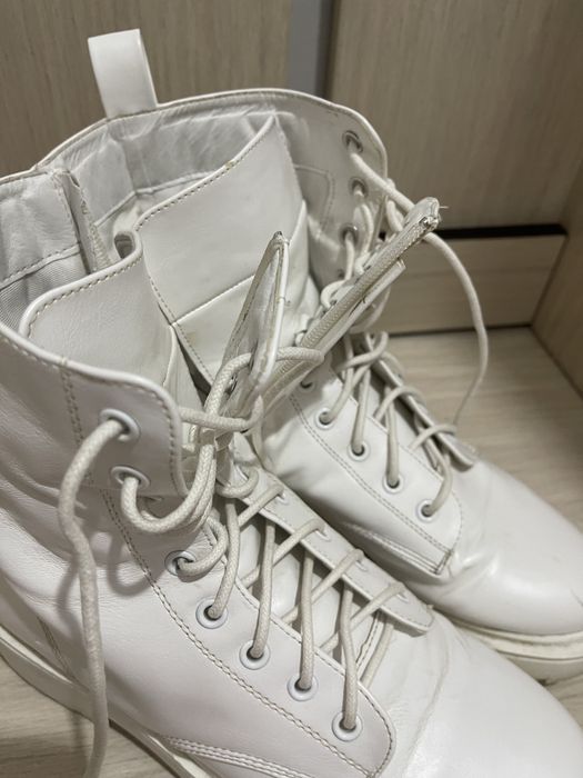 Ботинки . Сапоги