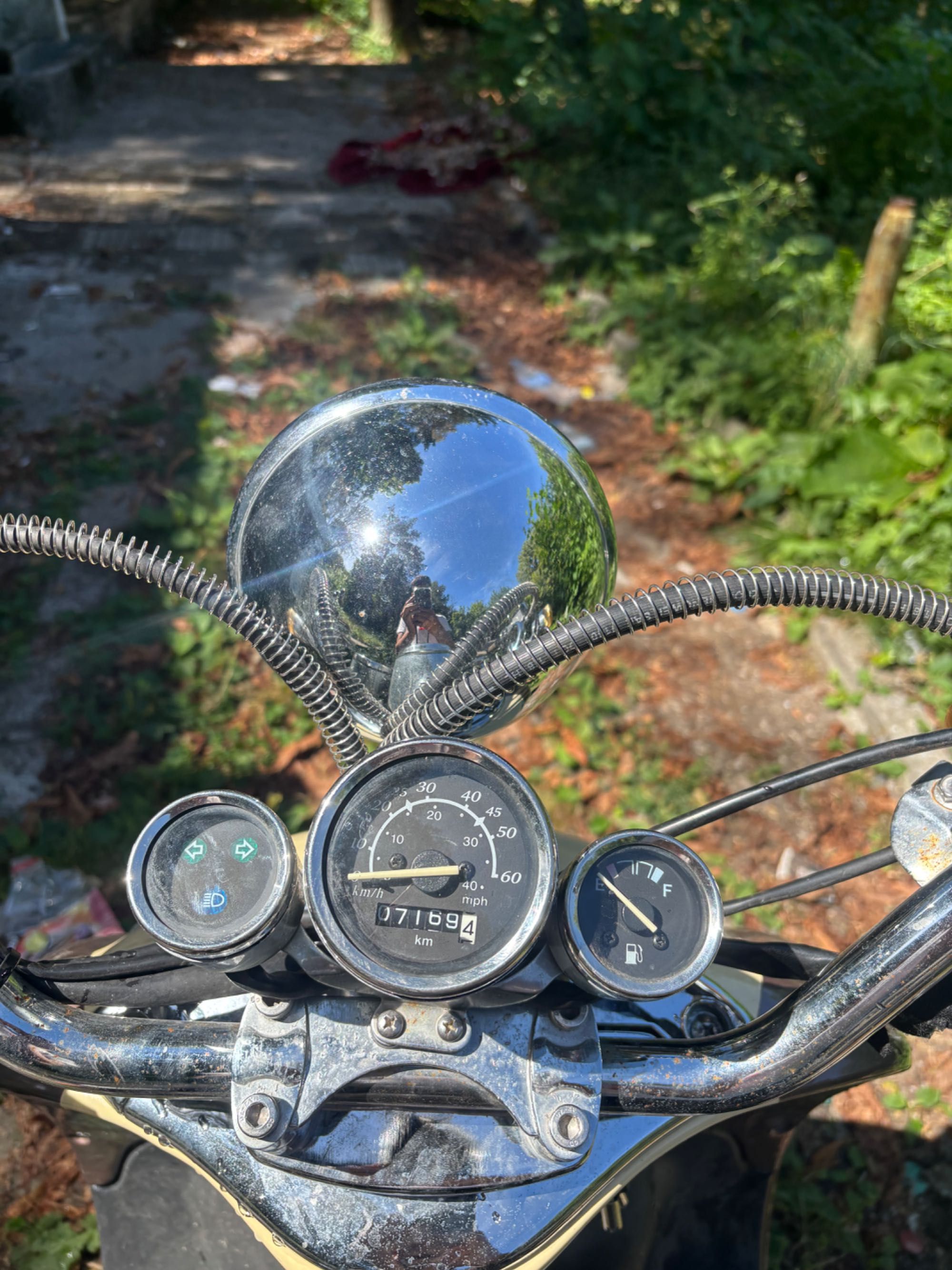 Grande Retro 50cc – 4-тактов, икономичен скутер