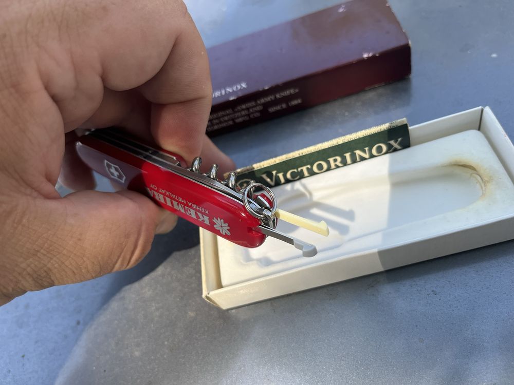 Victorinox оригиналната опаковка с инструкции