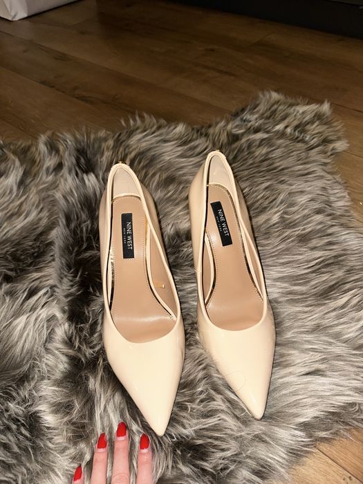 Високи обувки 39ти номер