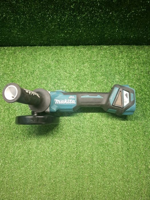 Безчетков шлайф на Makita DGA511 с регулаж на оборотите