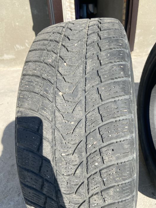 Пролается зимние шины