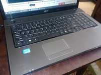 Acer cu Intel i3, display mare, 320 GB, cursuri școală