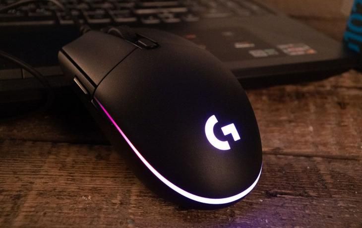 Мышки игровые Logitech G102 LIGHTSYNC, в упаковках