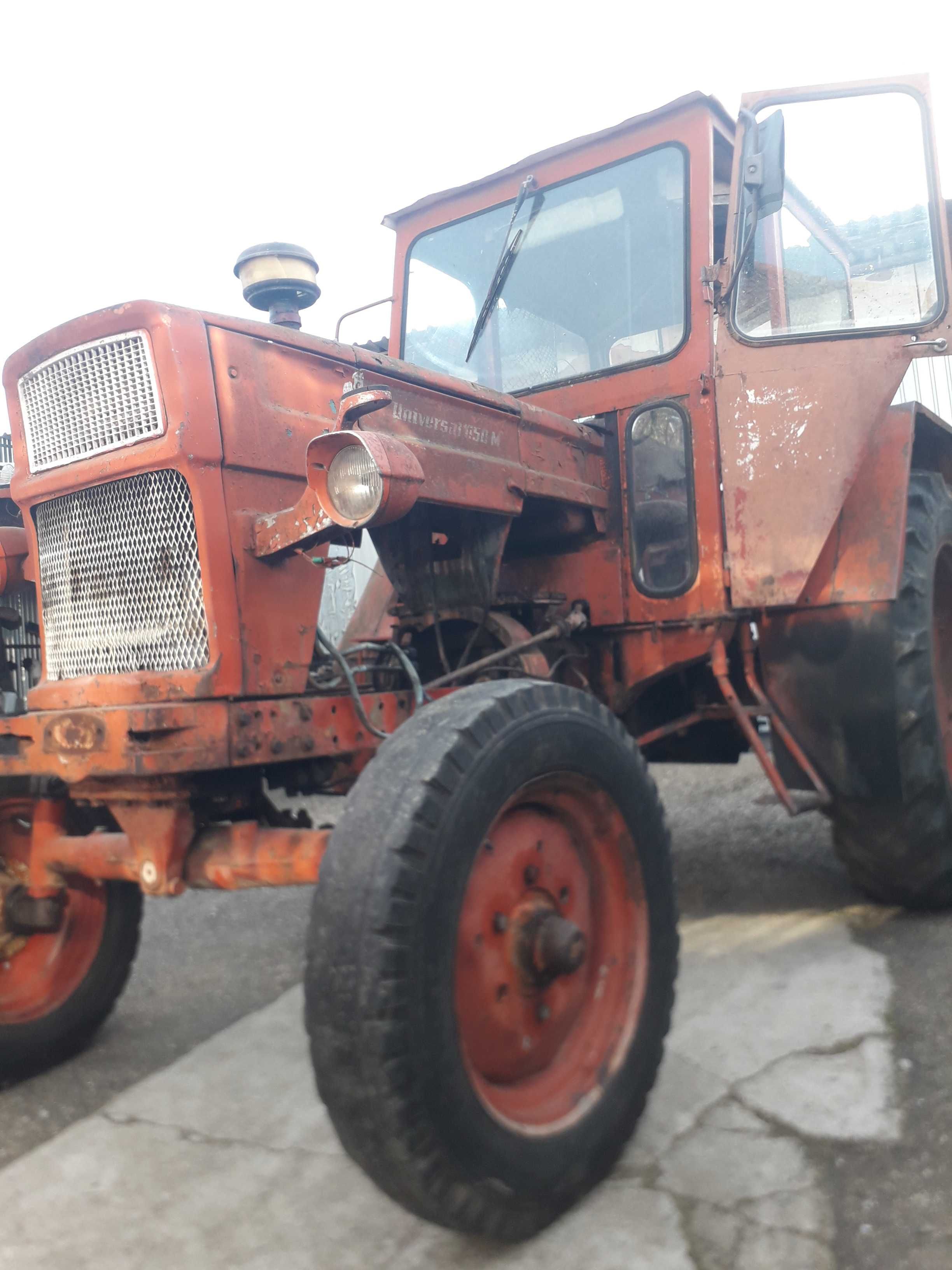 Transmisie , roți , cabina , direcție pt  tractor U650