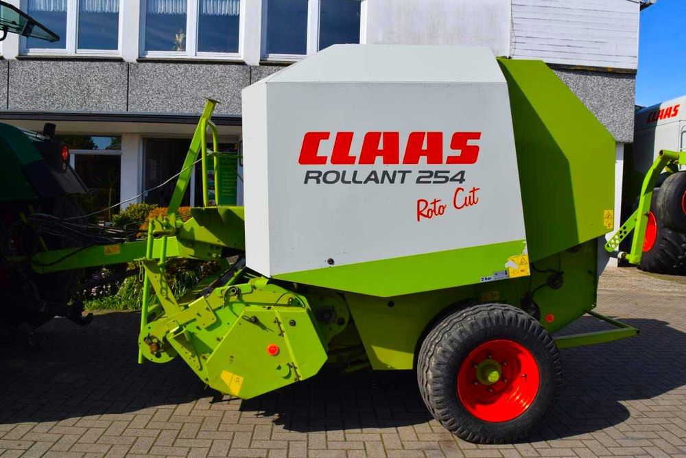 Presa Claas Rollant 254 Roto Cut an 2016 Ata Plasa + tocator Claas 255