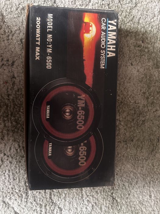 Продам новые автомобильные колонки Yamaha YM-6500