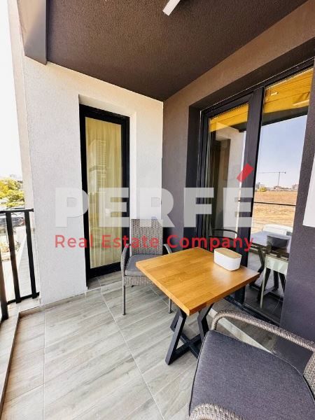 Дава се под наем Тристаен апартамент в Бургас, Изгрев - 98 кв.м за 1050 € - Снимка #10