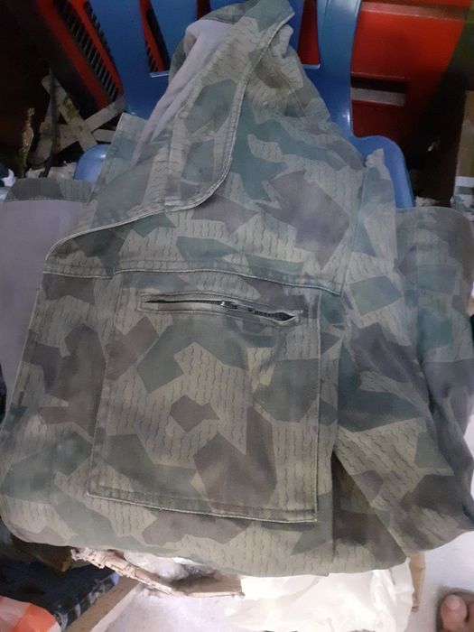 Военно горнище голям номер номер и военна лятна шапка