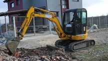 Ofer spre inchiriere miniexcavator
