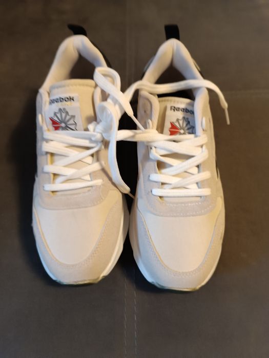Adidași Reebok classic mărimea 41