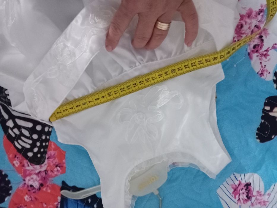 Rochita pt serbarea plus un lot foarte mare de haine