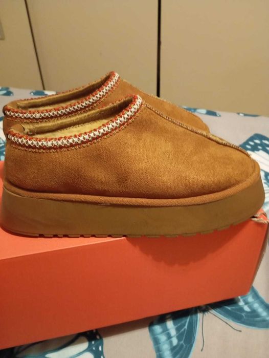 Papuci UGG Maro nr.39