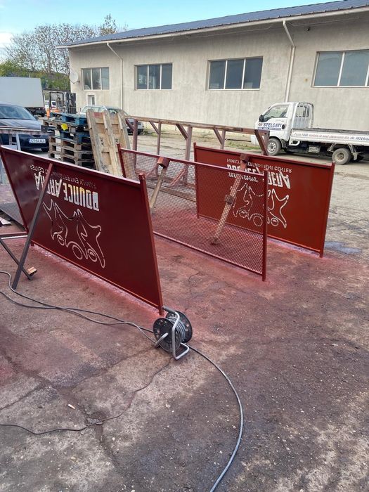 Executam lucrari garduri,porti si balustrazi de inox!