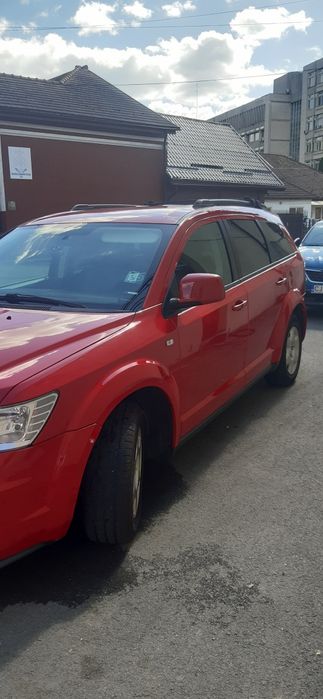 Vând  Dodge journey
