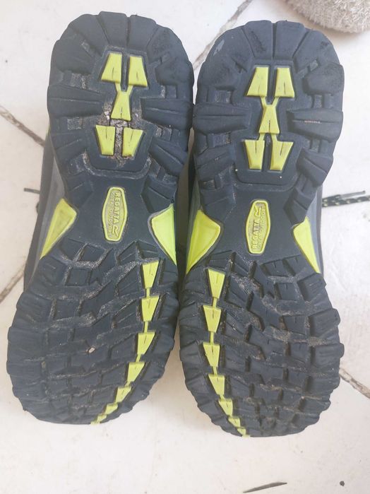 Детски зимни обувкии