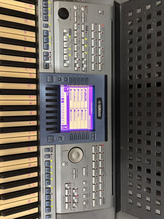 Orga Yamaha psr-1500