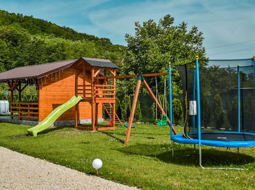 Cabana A-Frame  Nis cu ciubar ATENTIE LA ȚEPARI